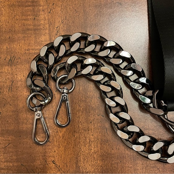 NWOT Gunmetal / Black Crossbody Shoulder Strap - Nylon And Metal Links - Picture 2 of 2